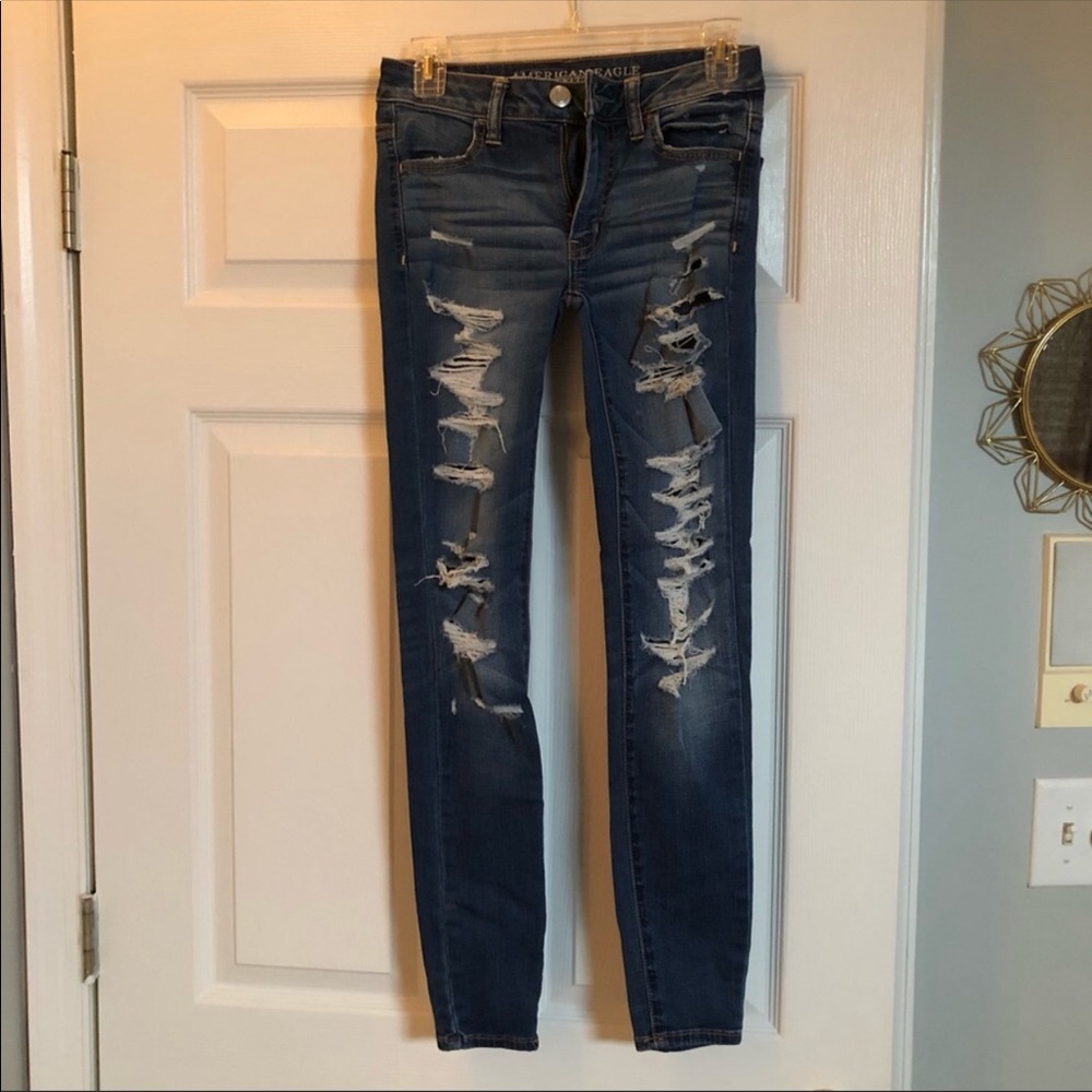American Eagle Distressed Jeans